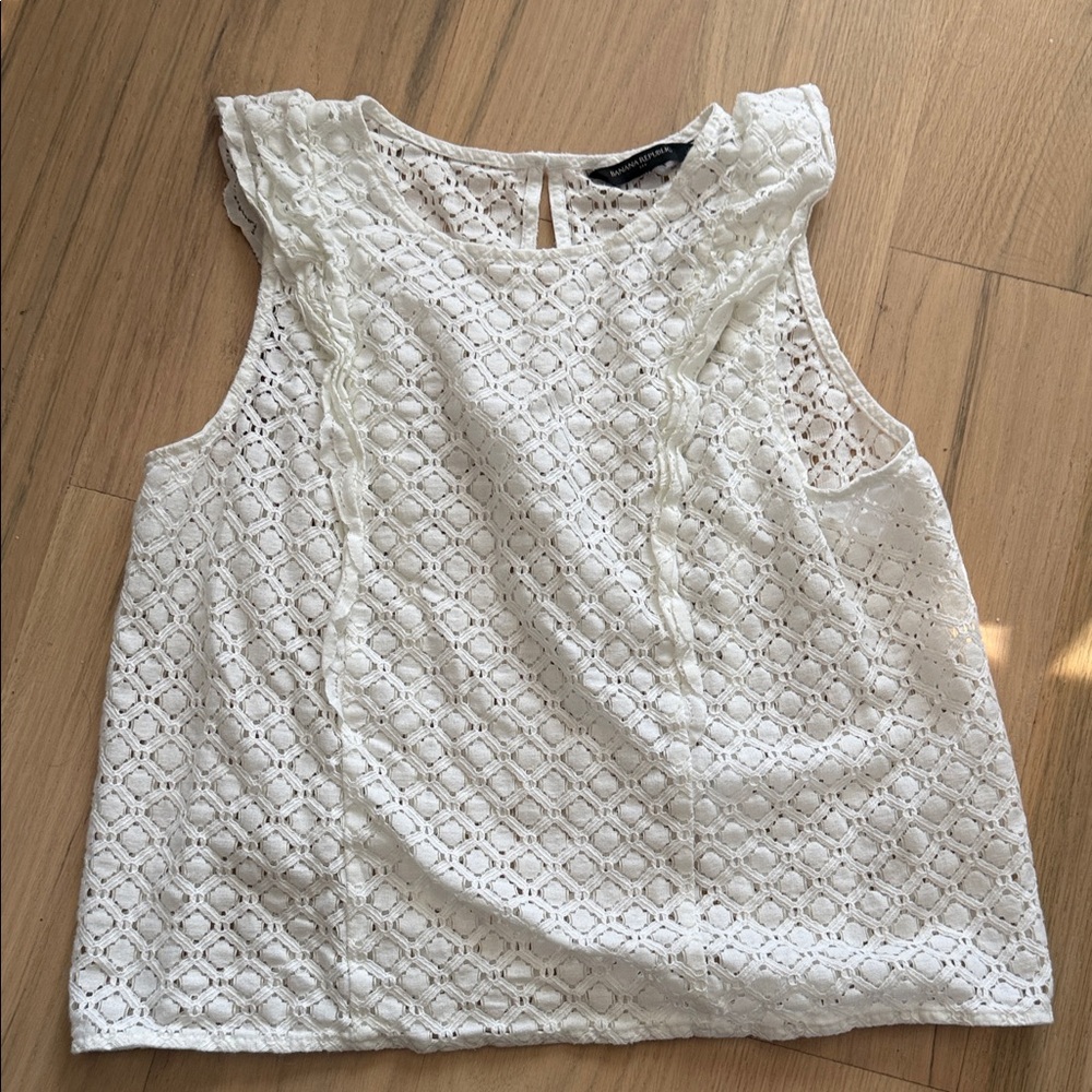 Banana Republic Ivory Lace Sleeveless Top